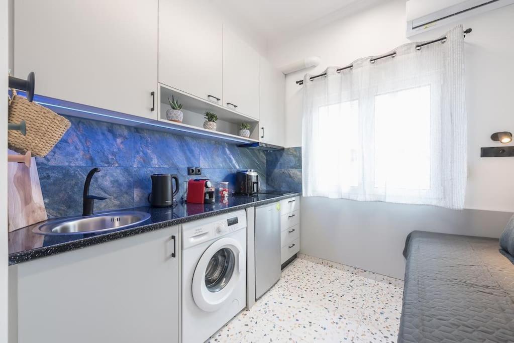 Tiny Apartment Αθήνα Εξωτερικό φωτογραφία