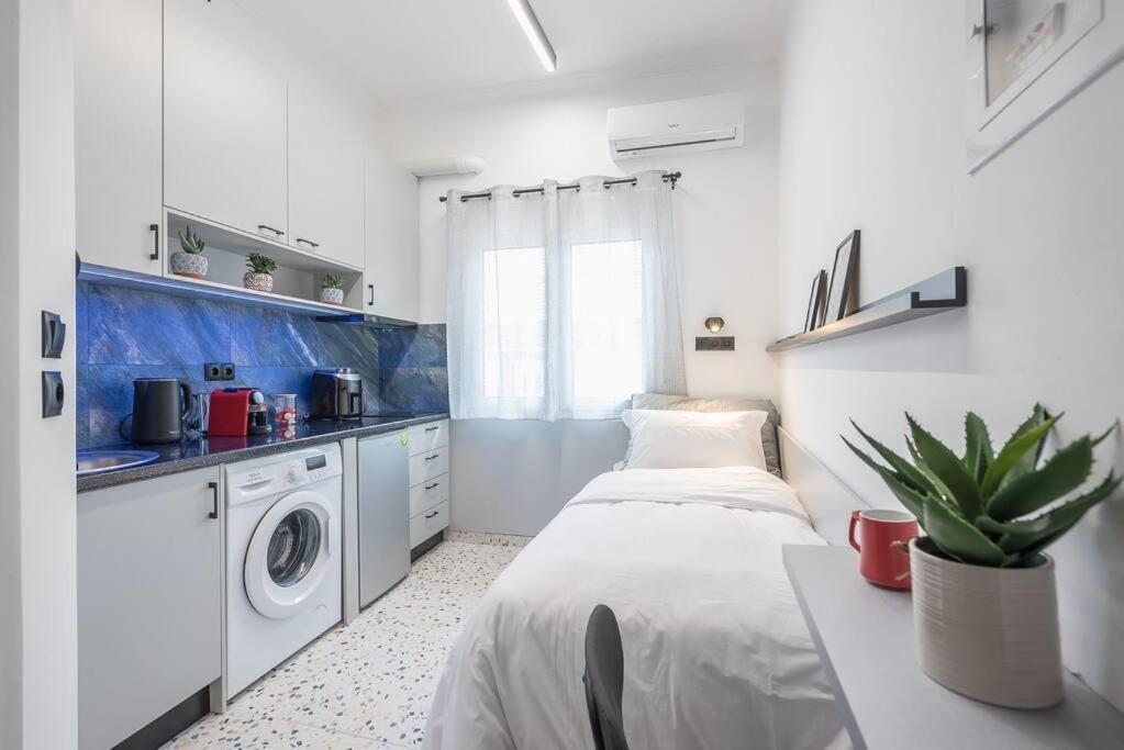 Tiny Apartment Αθήνα Εξωτερικό φωτογραφία