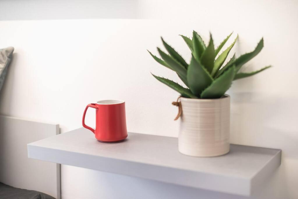 Tiny Apartment Αθήνα Εξωτερικό φωτογραφία